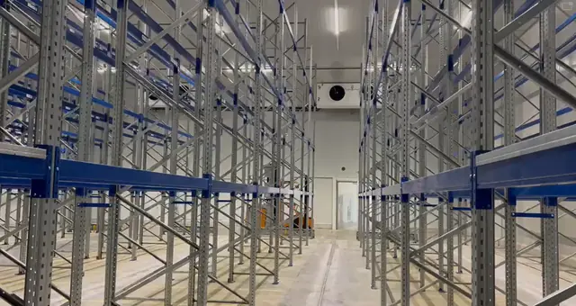 1.024 Palettenplätze auf 700 m² für die Tiefkühllogistik – Projektansicht 1