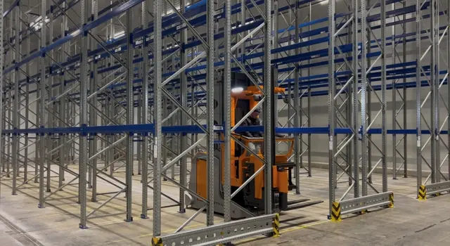 1.024 Palettenplätze auf 700 m² für die Tiefkühllogistik – Projektansicht 2