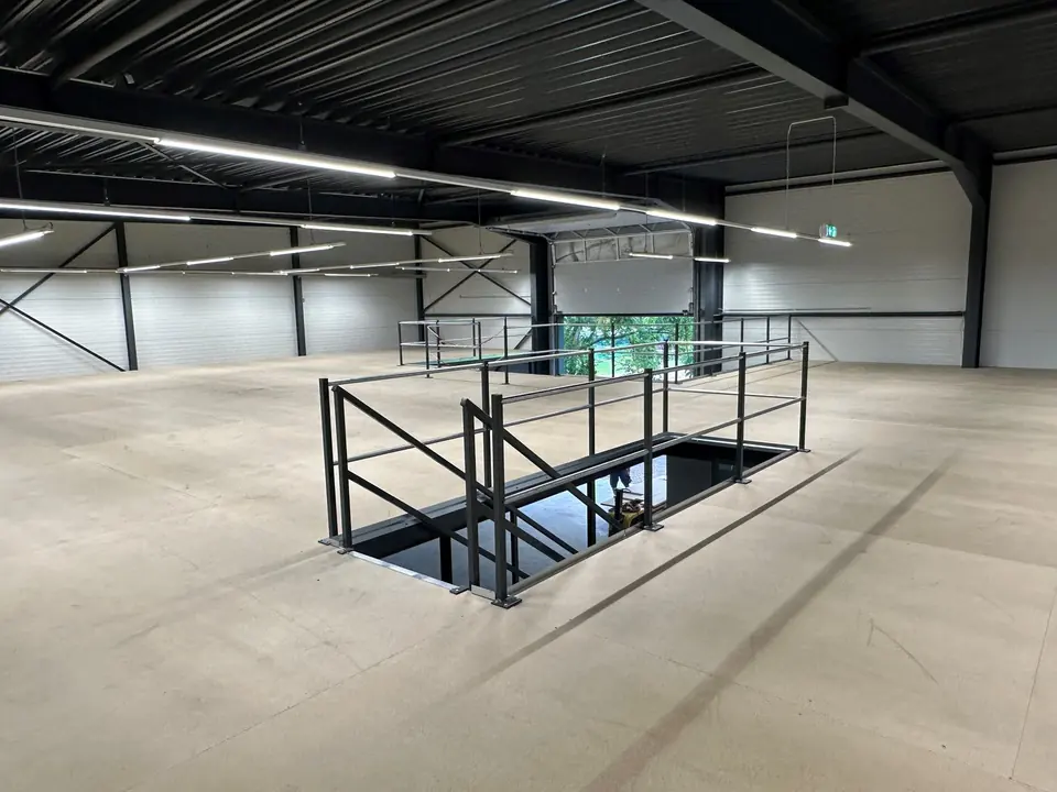 Lagerbühnen & Podeste – Bild 1